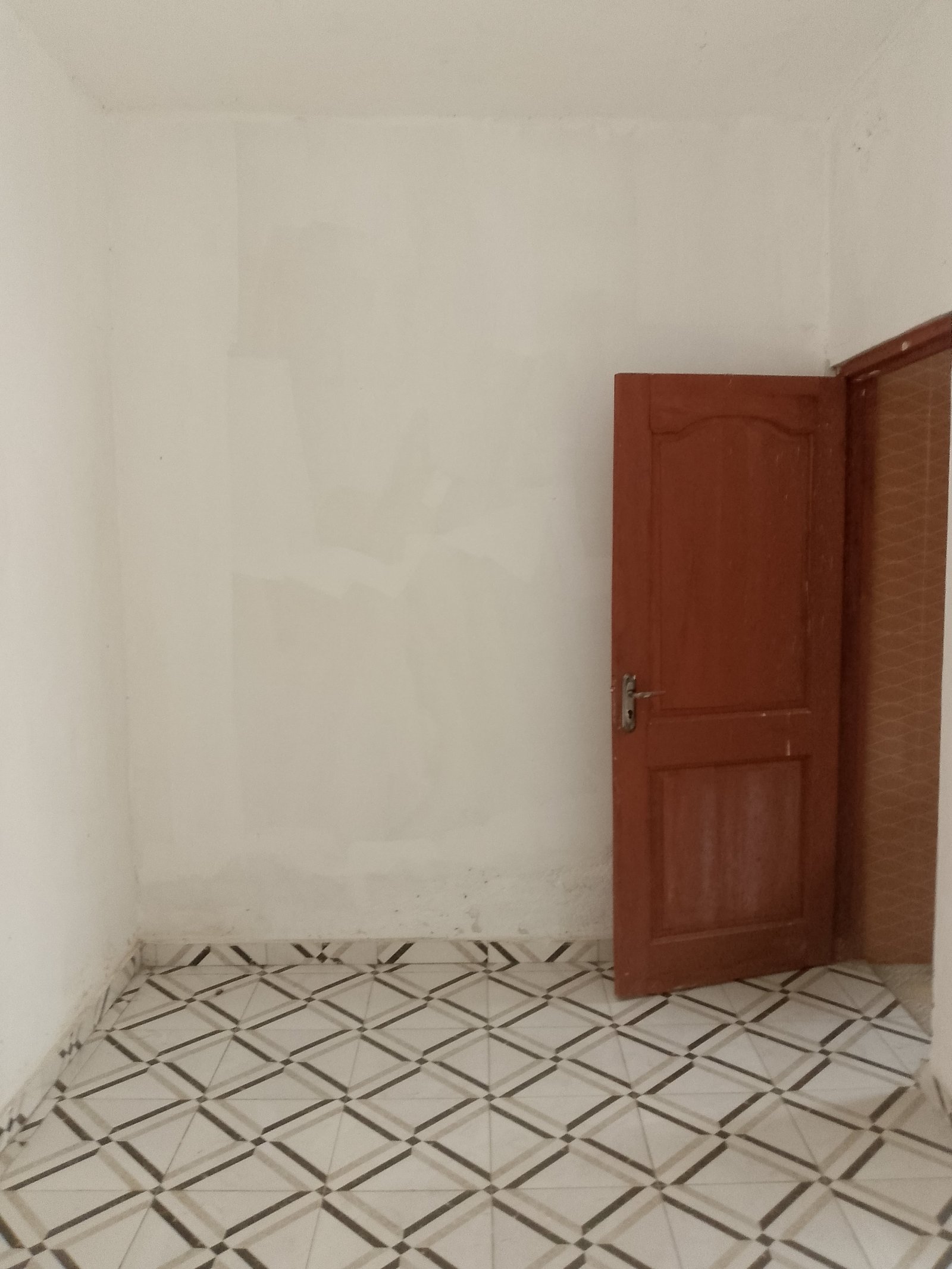 Single Room Self Contained in Sowutuom Omanjordweneho — image 5