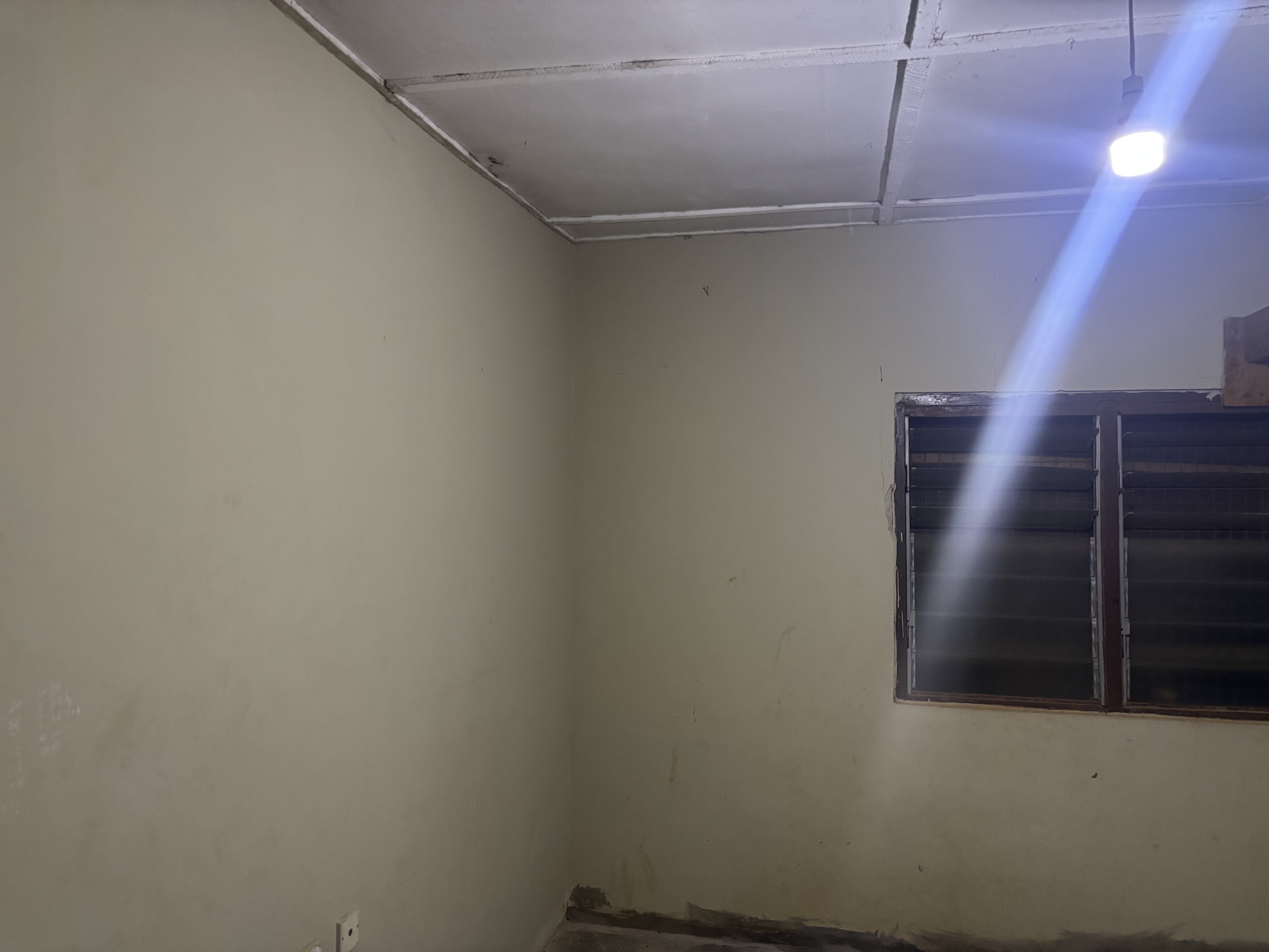 Single Room in Techimantia — image 4