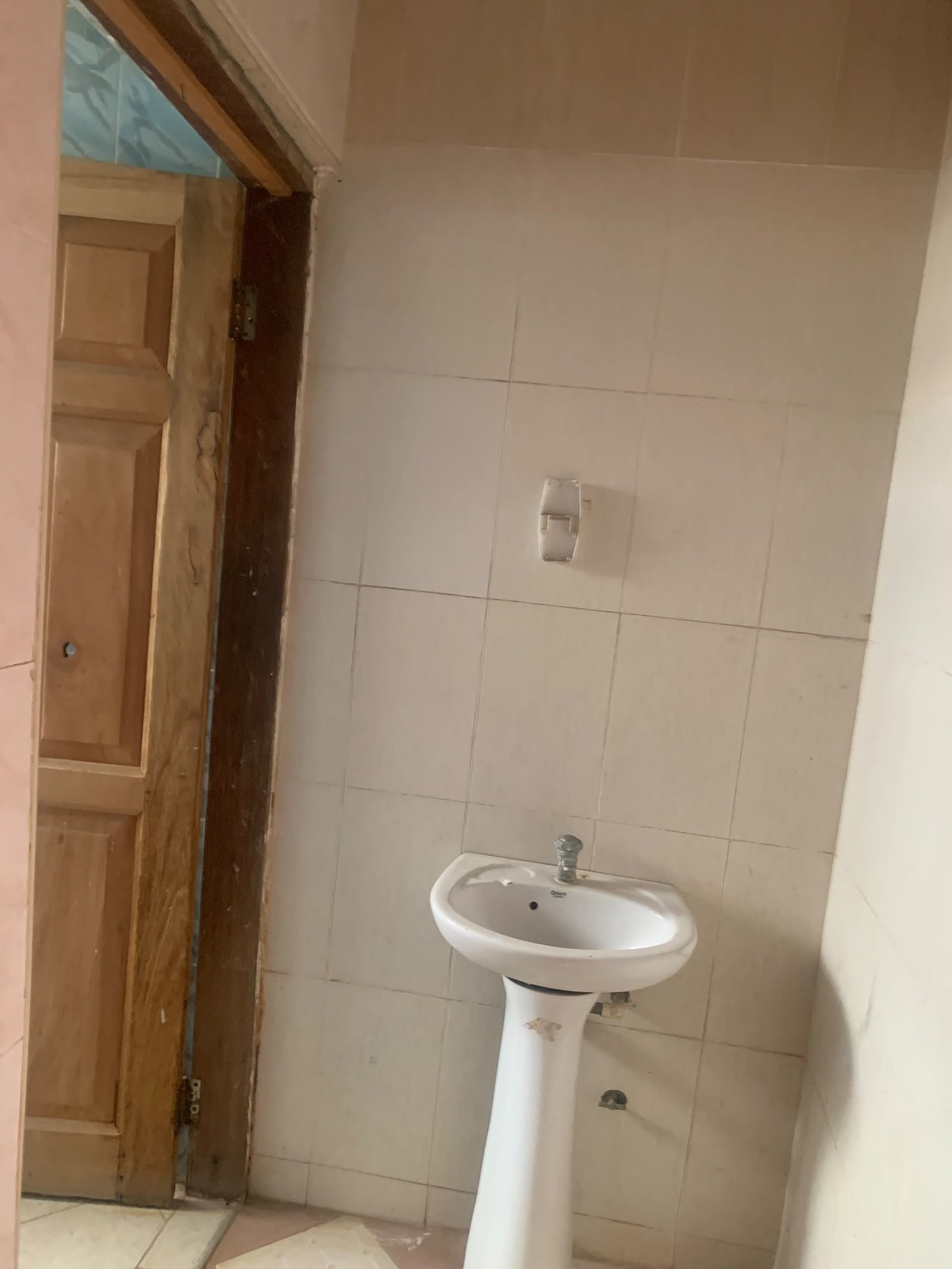 Chamber and Hall in Accra, Taifa - Mr adjei — image 6